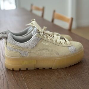 Puma MAYZE butter yellow and Gray Platform Sneakers, Mono